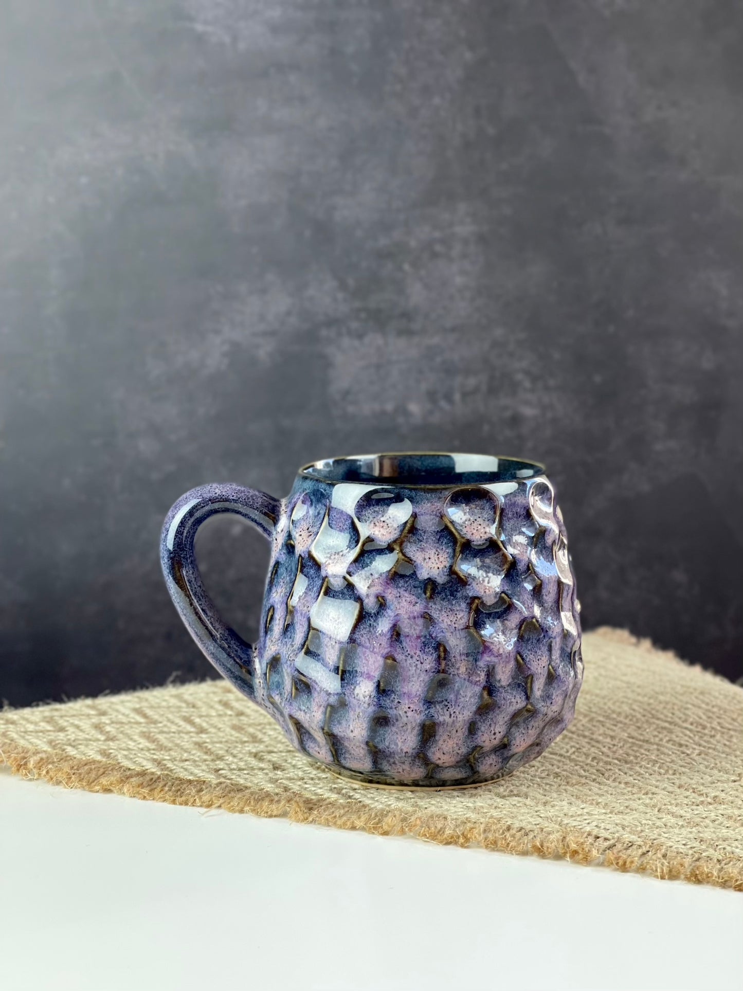 Purple round texture mug