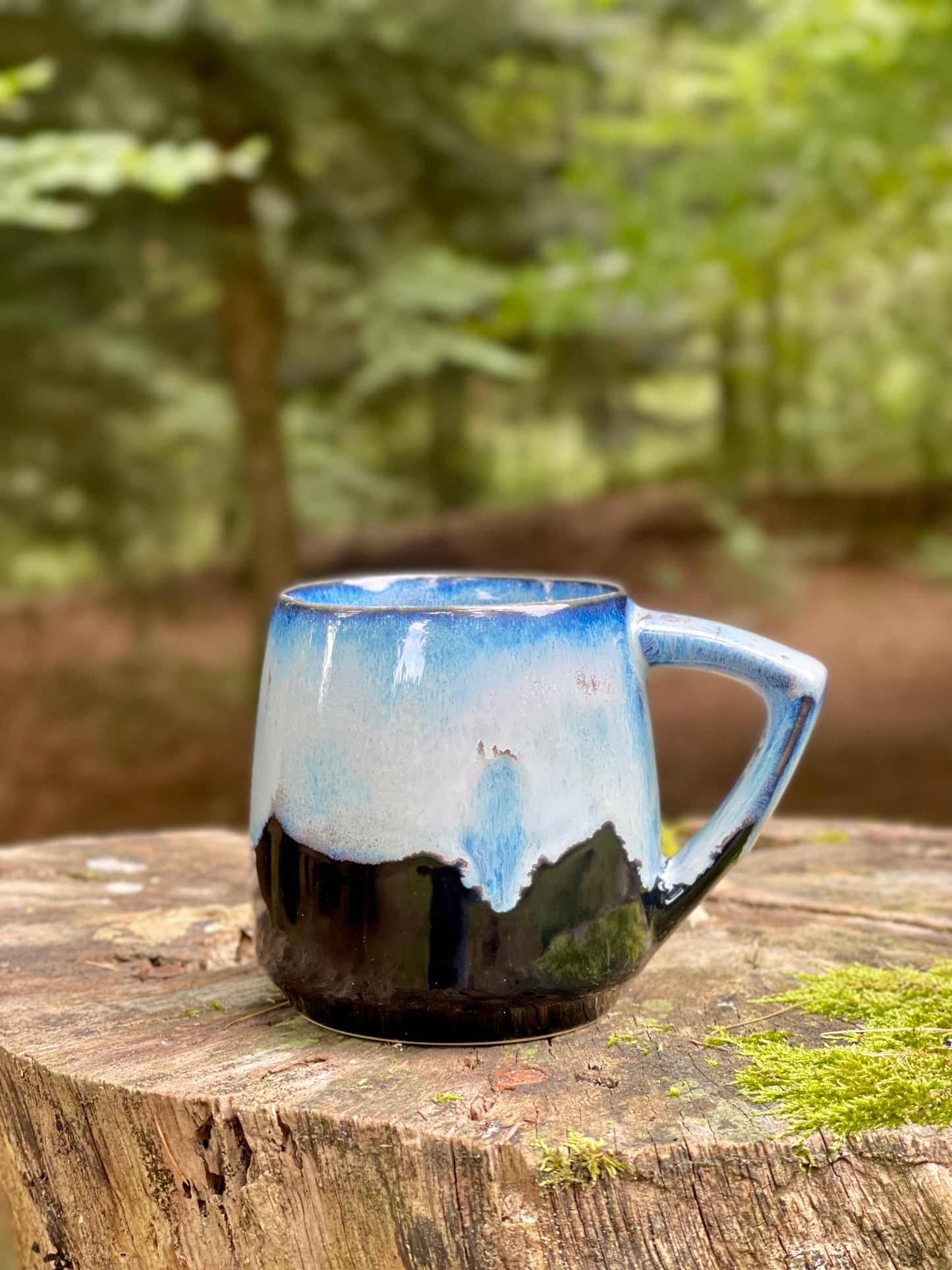 Mug with waves